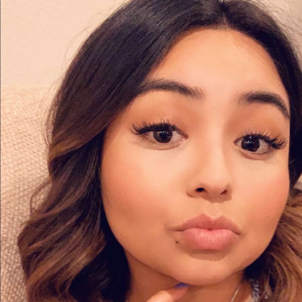 Meet your Posher, Joselin